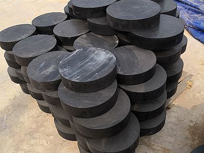 高坪区板式橡胶支座由若干层橡胶片与薄钢板经加压硫化